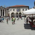 Vip, With Free Garage Parking Apartment Pula