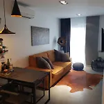 Apartamento Vip, With Free Garage Parking Pula