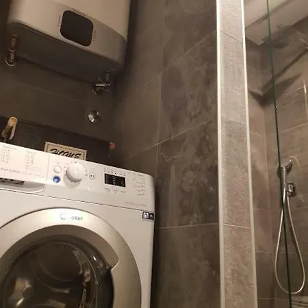 Vip, With Free Garage Parking Пула