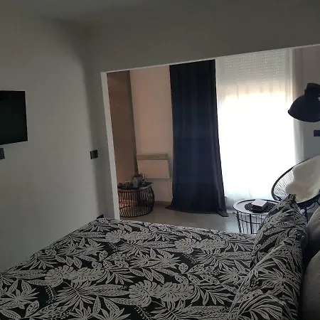 Апартаменти Vip, With Free Garage Parking *