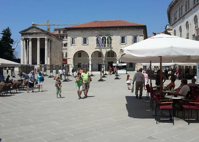 Vip, With Free Garage Parking Lejlighed Pula