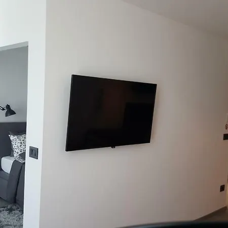 Vip, With Free Garage Parking Pula